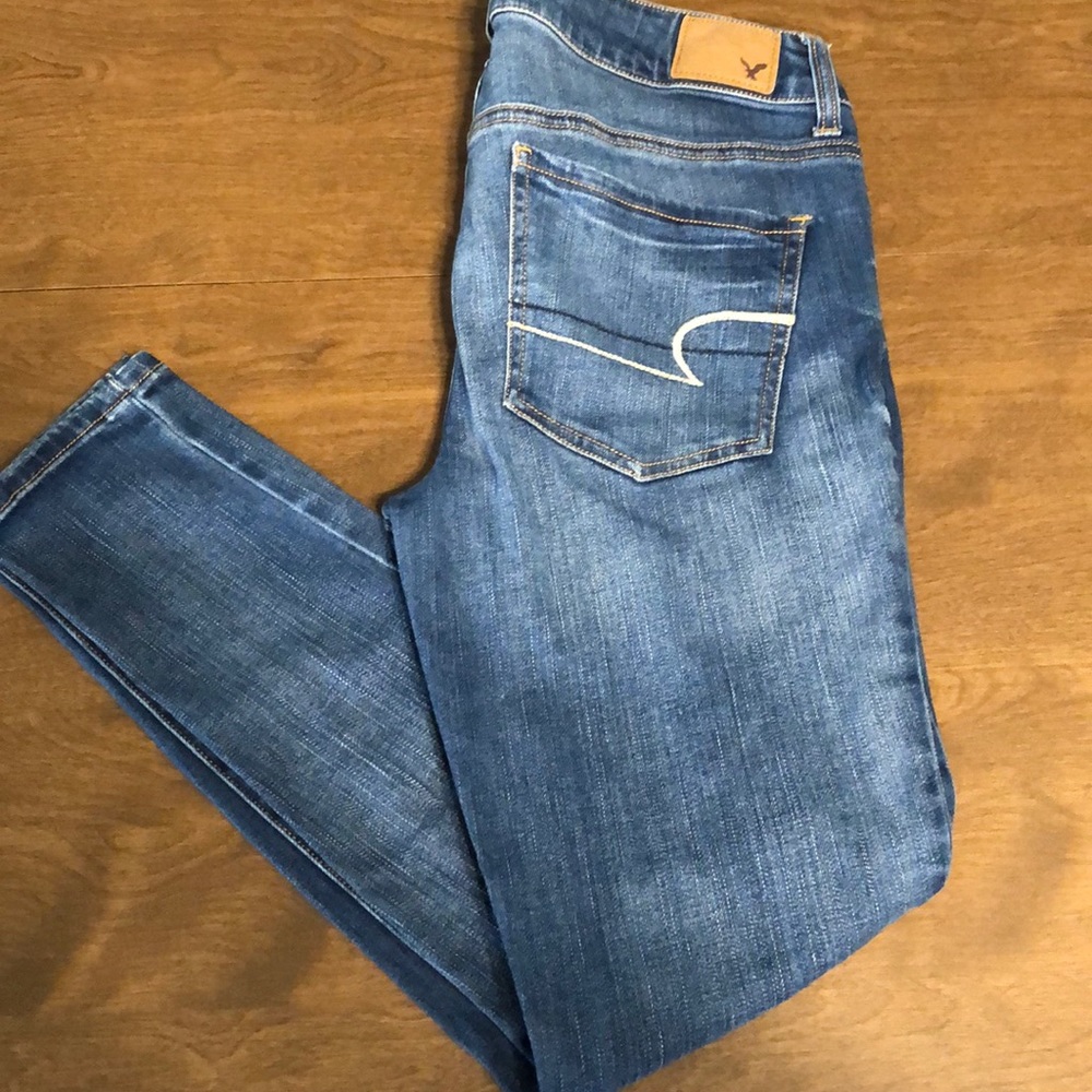 AMERICAN EAGLE JEGGING SIZE 8 SHORT